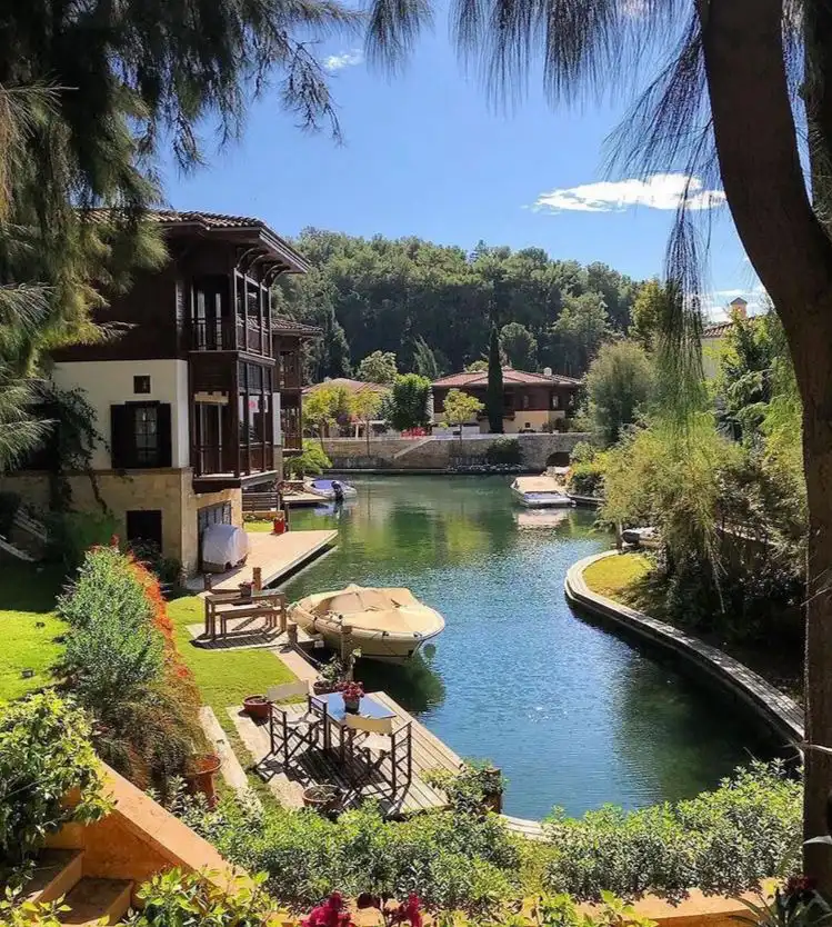 Villanızı Tanıtmak İçin Sosyal Medya Nasıl Kullanılır