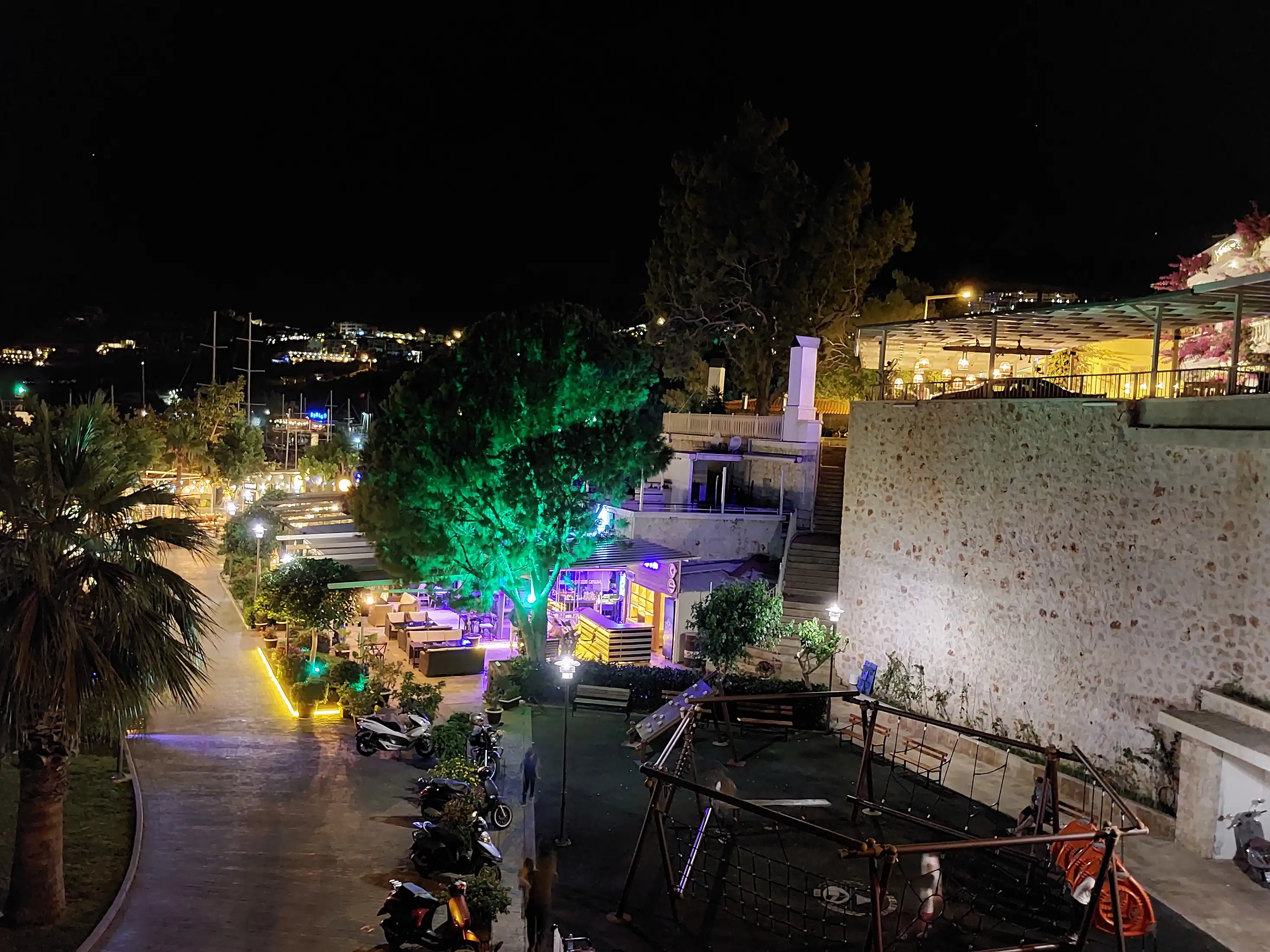 Villa Konaklamanız Sırasında Bir Seyahat Dergisi Nasıl Yazılır