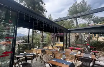 Ölüdeniz'in Mimari Harikaları: Bir Görsel Tur