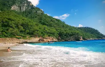 Plaj atlamalı: Ölüdeniz Yakınlarındaki En İyi Plajlar