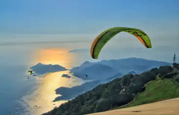 Ölüdeniz' de Macera Sporları: Yamaç ve Daha Fazlası