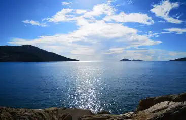 Üzümlü Yakınlarındaki En İyi Plajlar: Güneş ve Rahatlama