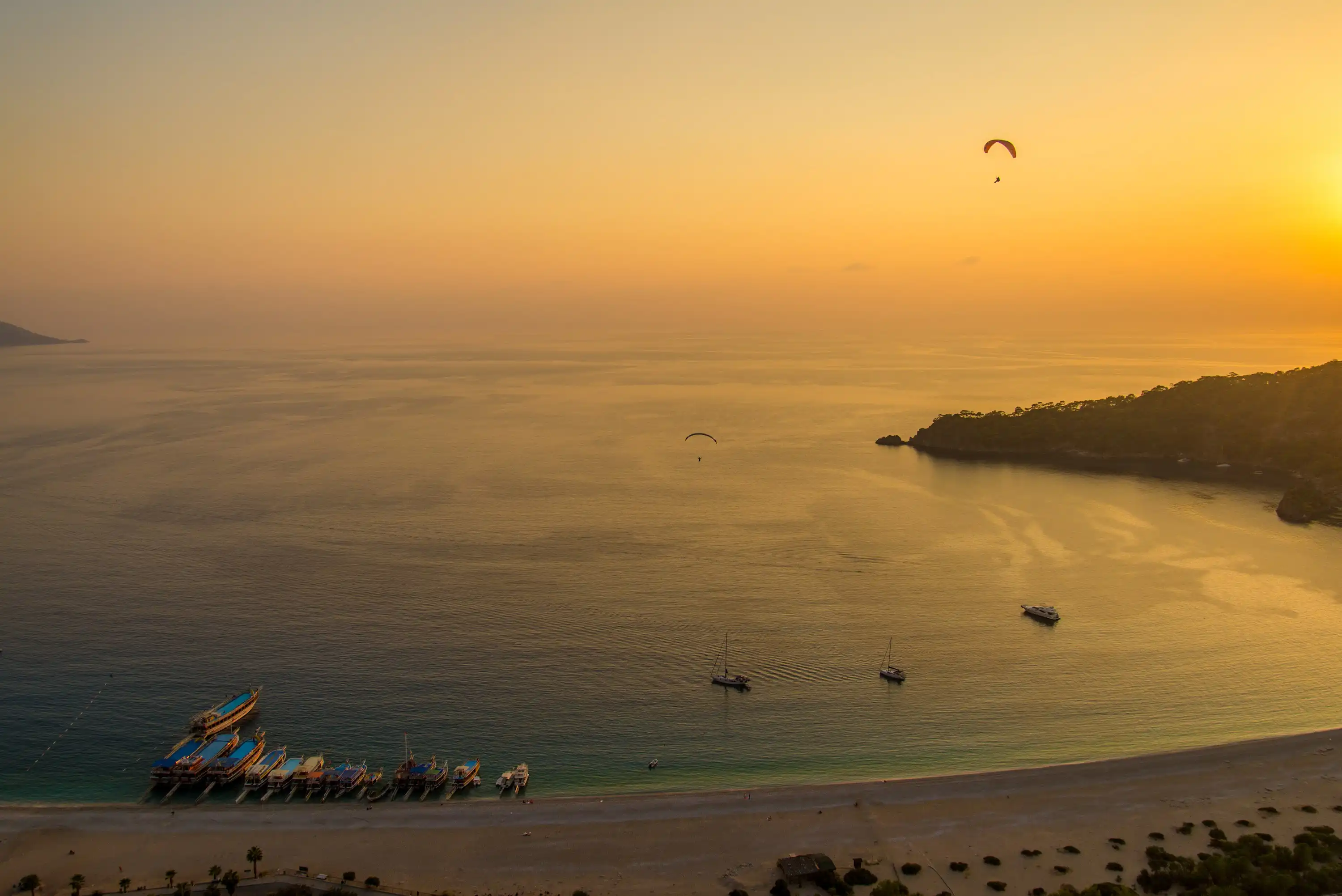 Sezon dışında Ölüdeniz' in Tadını Nasıl Çıkarırsınız