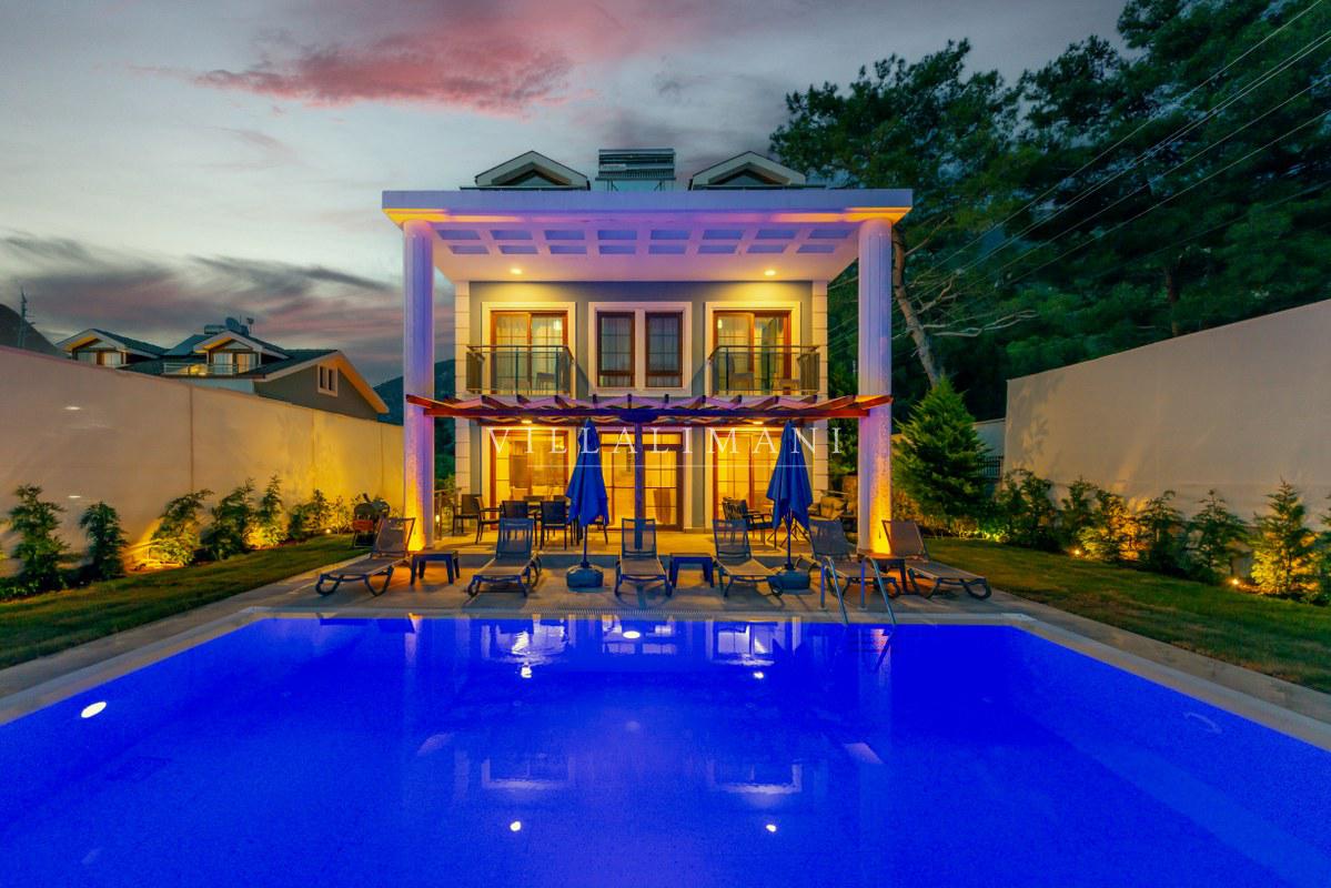 Villa Mortix