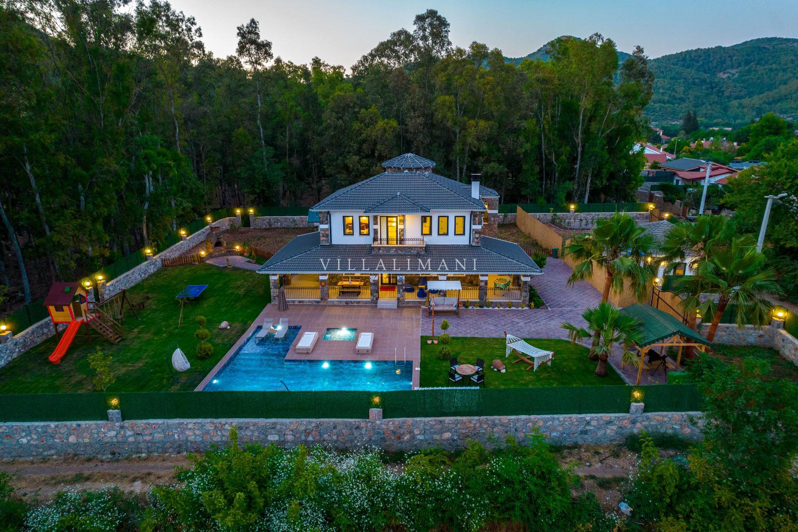 Villa Castle