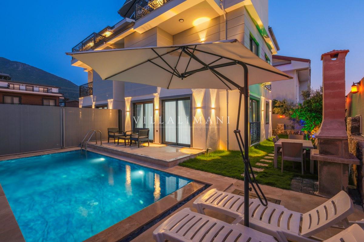 Villa Dejavu 1