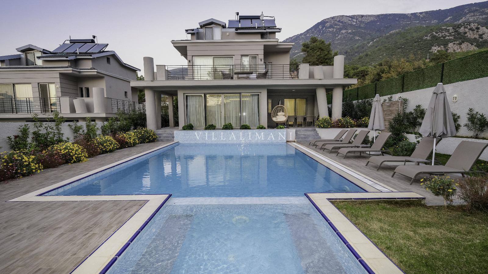 Villa Paint 1