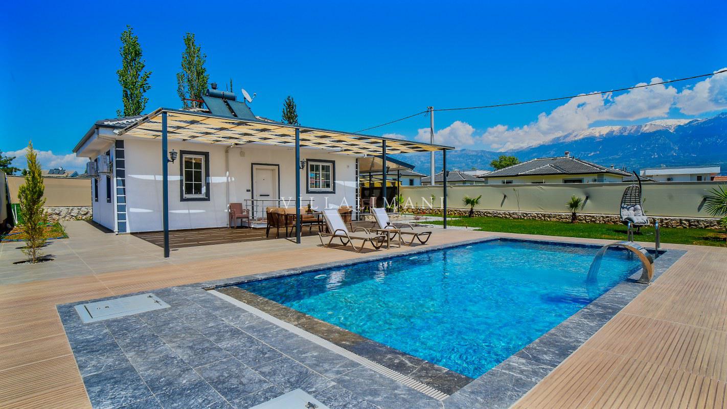 Villa Parviz