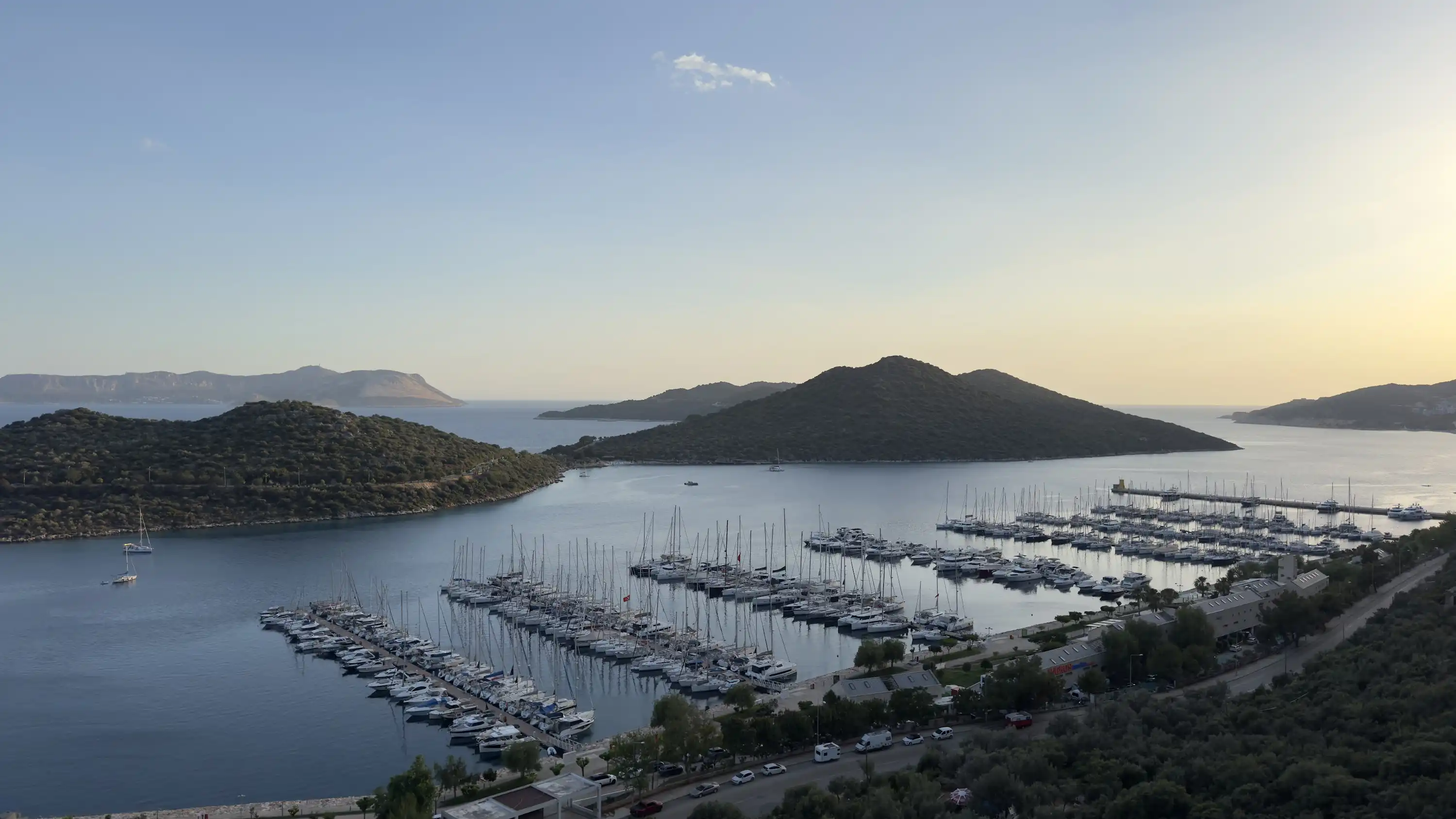 Kalkan'da Farklı Mevsimler İçin Paketleme