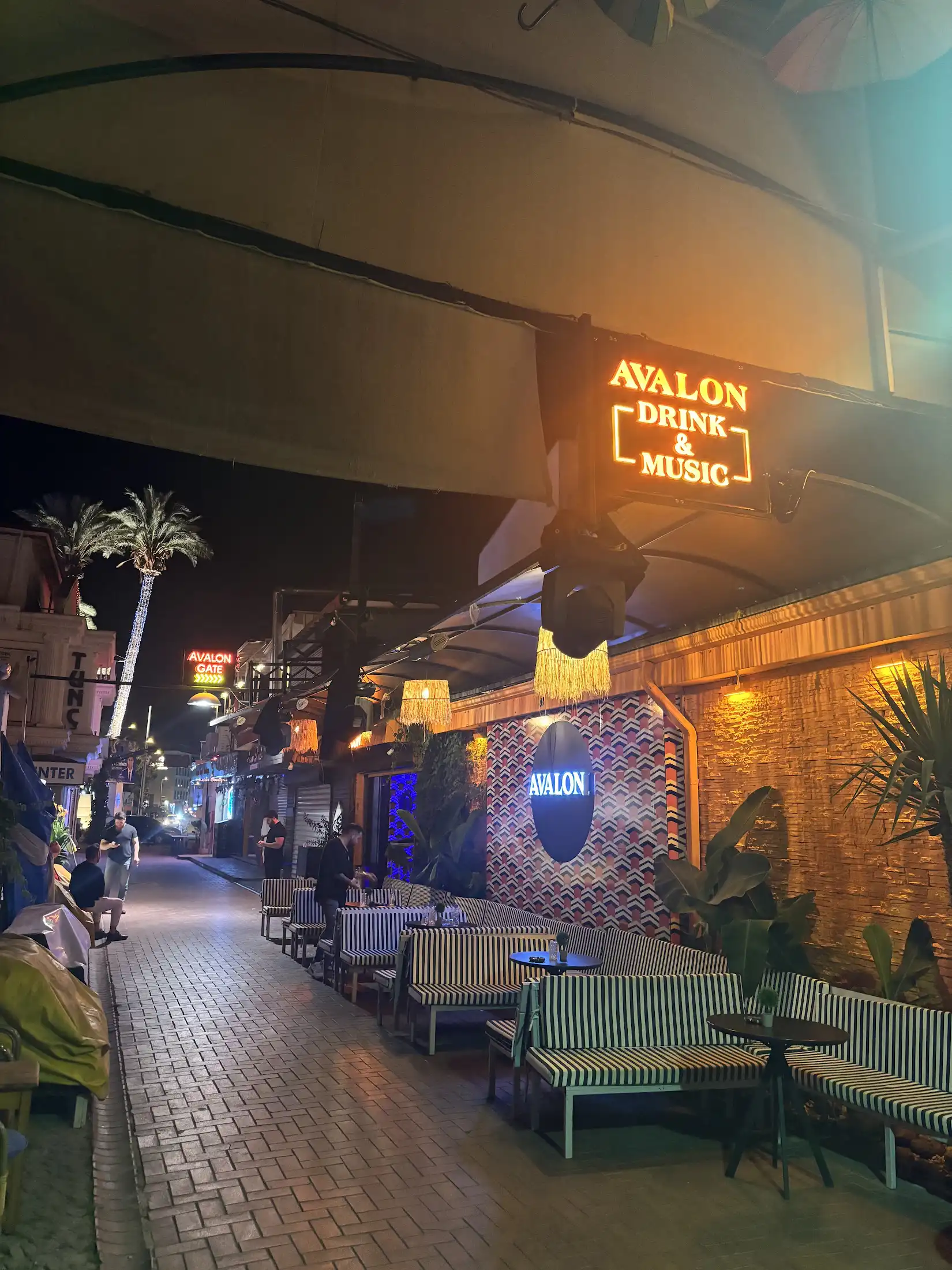 Fethiye'nin Gece Hayatını Keşfetmek: Çiftler İçin Mükemmel