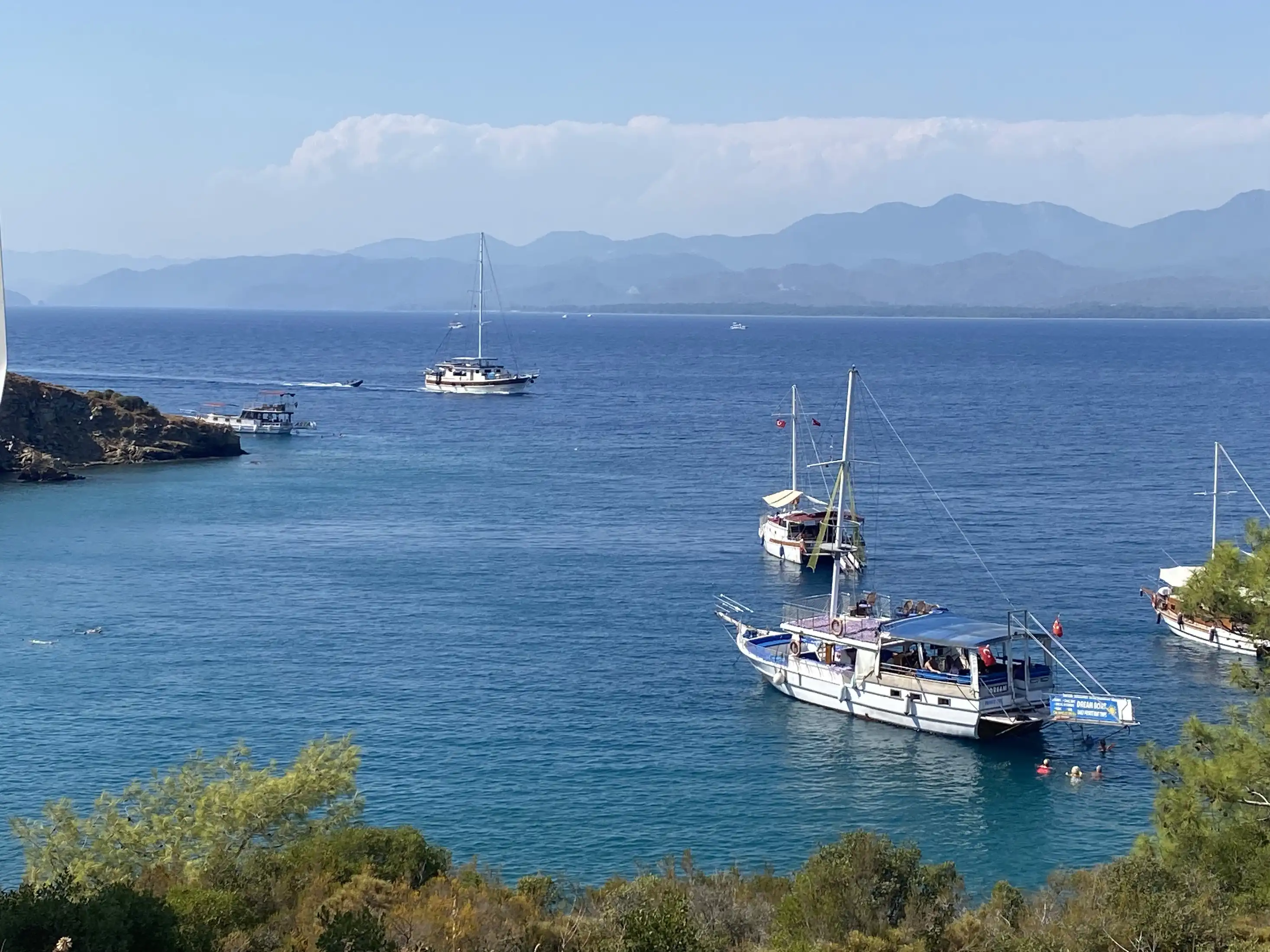 Fethiye Villa'nızda Bir Akşam Yemeği Partisi Nasıl Düzenlenir?