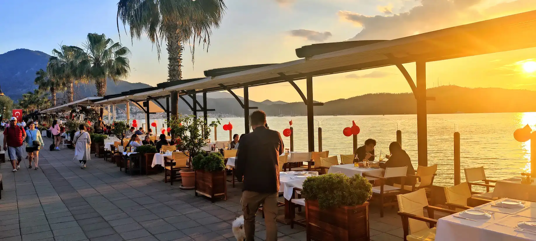 Manzaralı Yemek: Denize Bakan Restoranlar