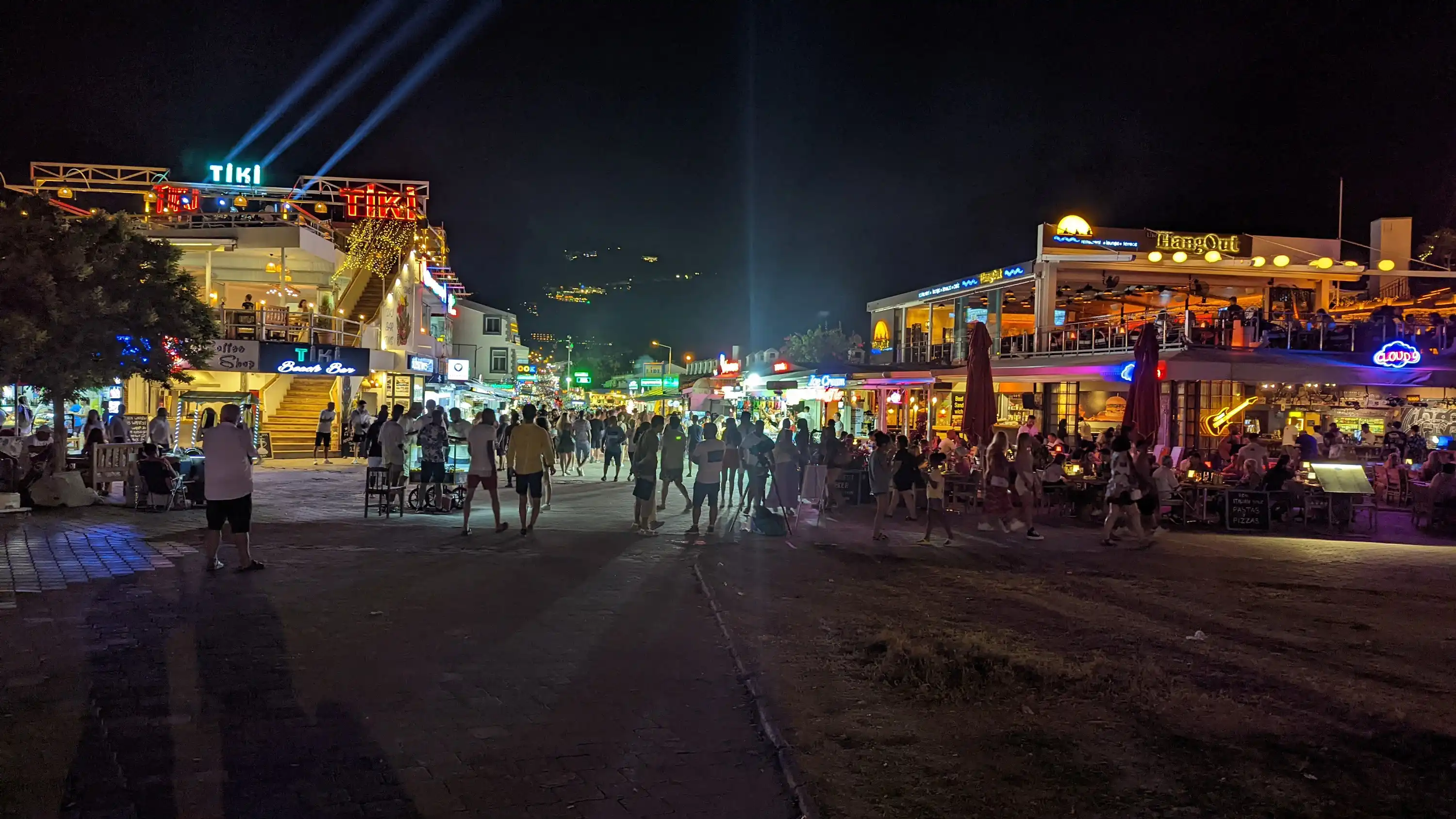 Ölüdeniz' i Yürüyerek Keşfetmek: Yürüyüşün Faydaları