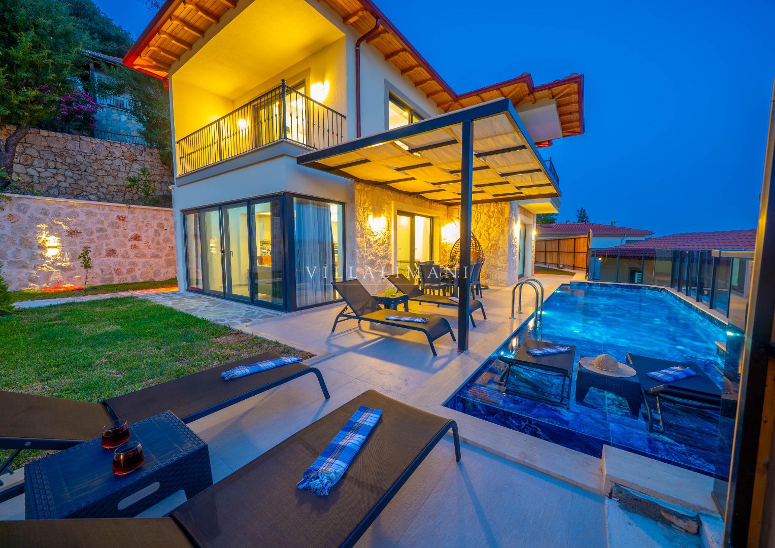 Villa Wood Titan 1